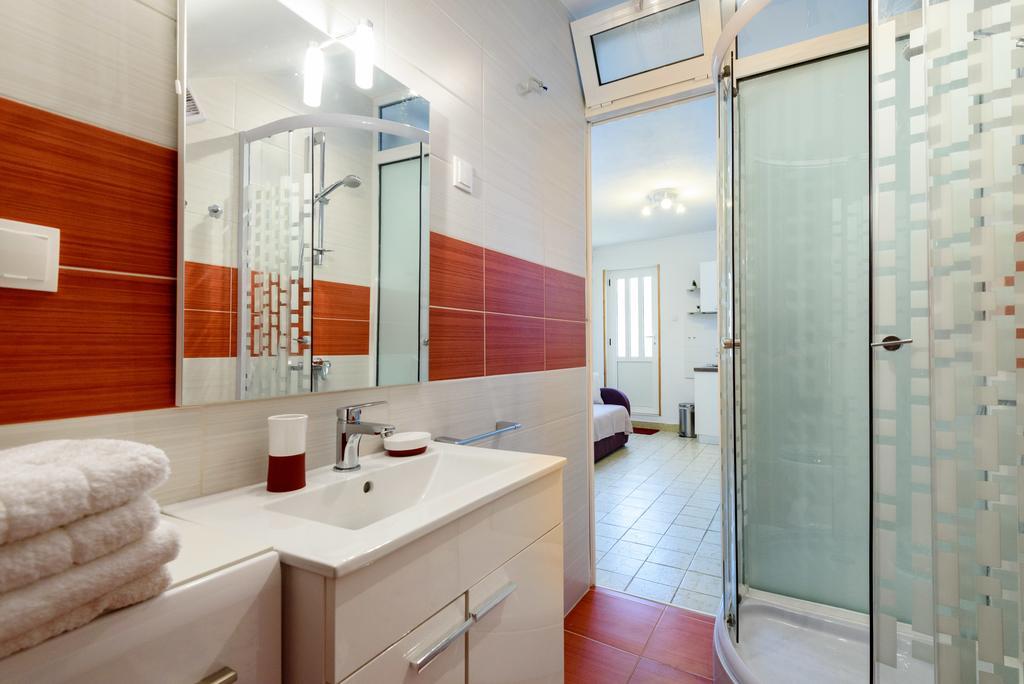 Apartment Mira Trogir Exterior foto